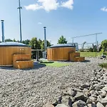 Nowa Dana Osrodek Wypoczynkowy Rum i privatbostad Lebcz