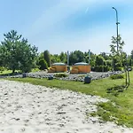 Nowa Dana Osrodek Wypoczynkowy Rum i privatbostad Lebcz