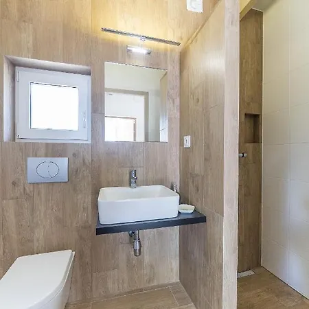 Nowa Dana - Domki Z Sauna, Balia, Jacuzzi Kolo Wladyslawowa