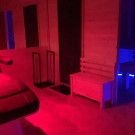 Nowa Dana - Domki Z Sauna, Balia, Jacuzzi Kolo Wladyslawowa *